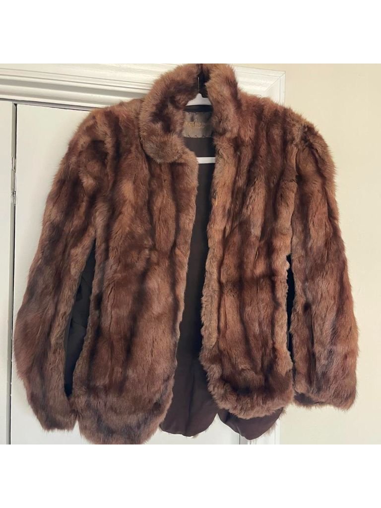 Brown Real Fur Shawl Size Large Mobwife Luxury Elegant Formal Eveningwear
